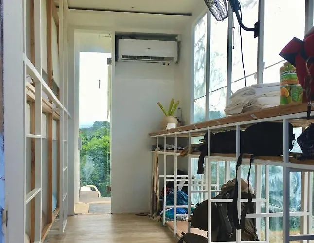 The Hide At (adults Only) Hostel *